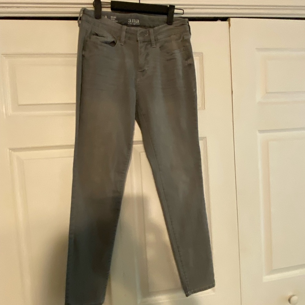 ANA ladies size 8 gray mid-rise skinny jeans, comfy stretch